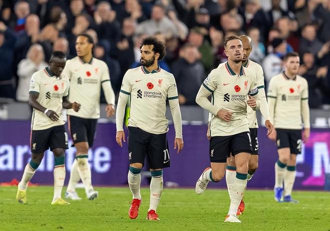 国脚助攻完成制胜球，球迷沸腾